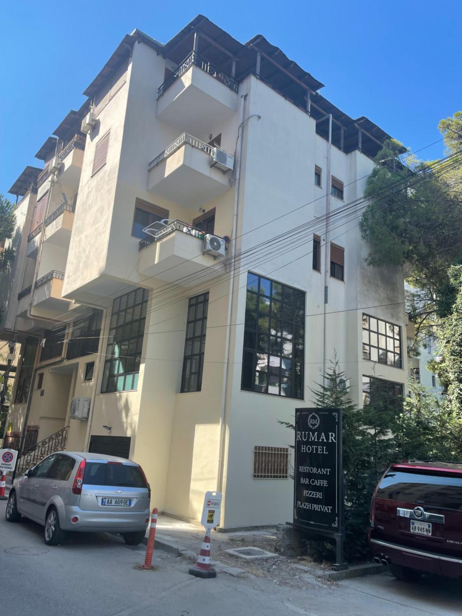 Ema'S Apartment Durres Bagian luar foto